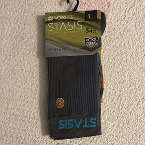 VoxxLife STASIS Athletic Socks - Gray